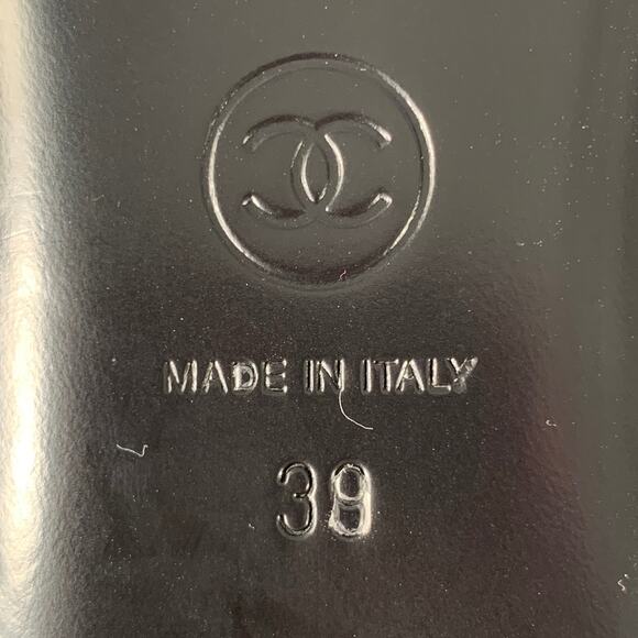 CHANEL Size 8 CC Silver Black Glitter Loafer Flats - Picture 10 of 10